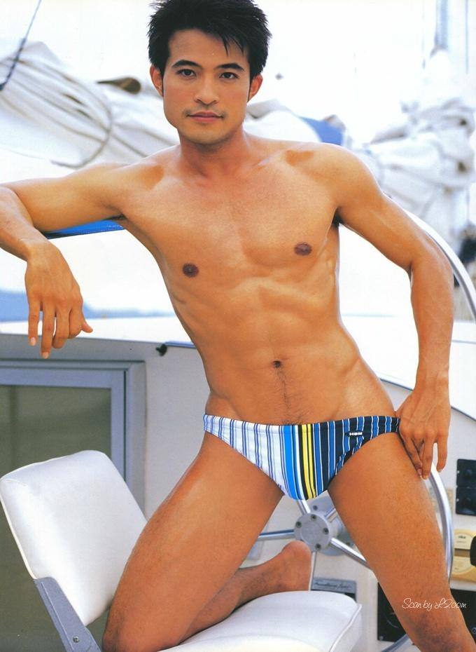(วันวาน) โม้นา ราโมน่า & แอนดี้ วัชระ @ Hi! Magazine vol.1 no.8 April 2003