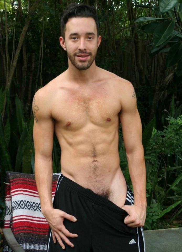 [ดูแล้วเคยแข็ง][comeback][18+]  #01 หนุ่มลูกครึ่ง American Arabian การันตีปริมาณน้ำ ทั้งนายแบบ และผู้ชม