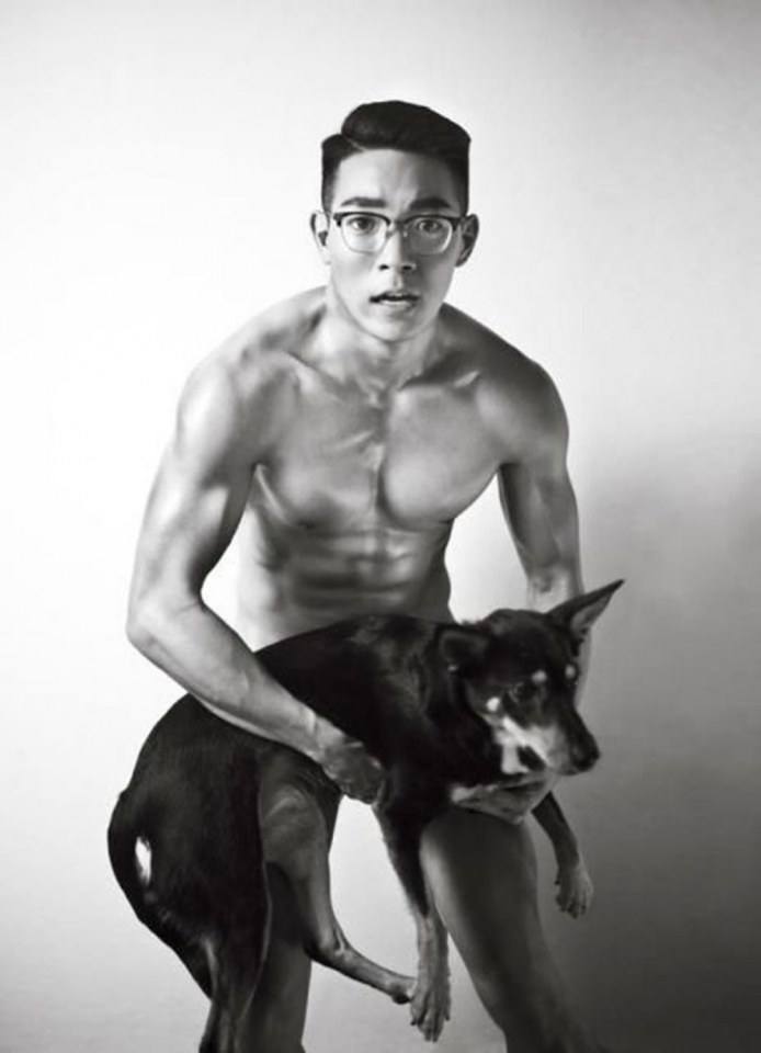 [ตามรอยผู้ชาย_011] หนุ่มปริศนา ทำให้นึกถึงตอนที่เหงื่อออกที่ 8 packs และสูดดม หอมจังครับ