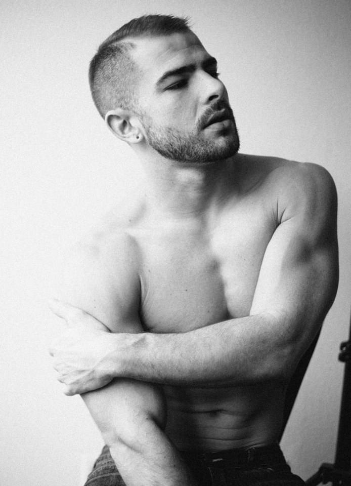 [ดูแล้วเคยแข็ง][comeback][18+] #03 ภาพลับของหนุ่ม Doug King ที่มี 9inches เป็นอาวุธประจำกาย ทำให้กลายมาเป็น icon ใหม่ ของวงการรีดน้ำ