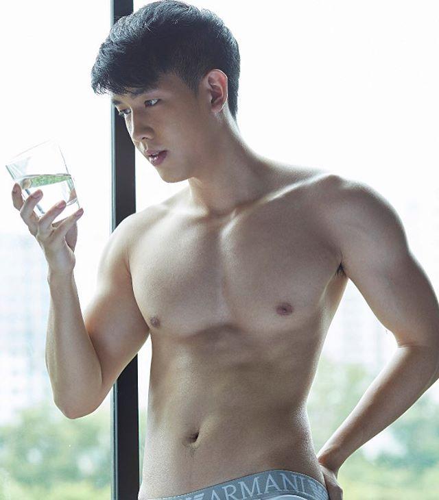 หนุ่มเจมส์