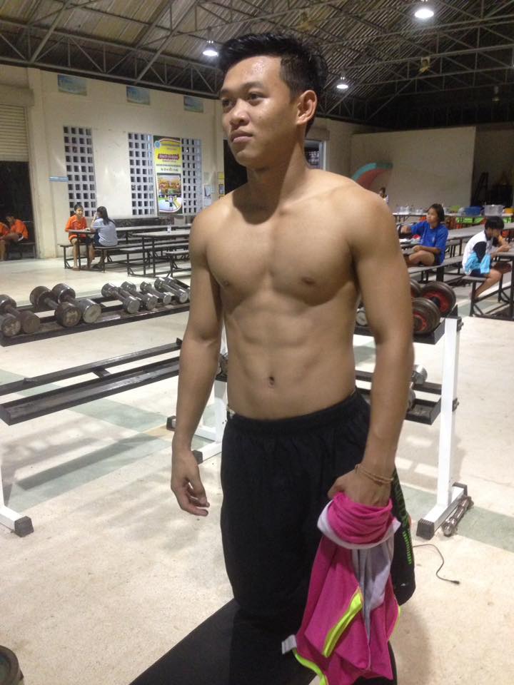 หนุ่มๆ นร.รร.กีฬา # 68