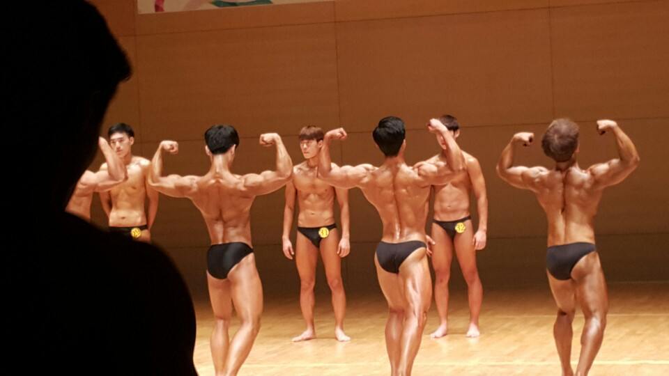 เกาหลีหน้าหวานᕦ(&ograve;_&oacute;ˇ)ᕤ หุ่นโหด 2