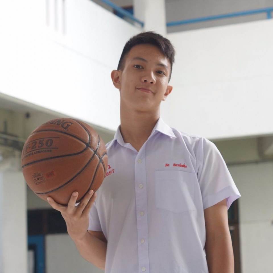กรุบกริบ # 100