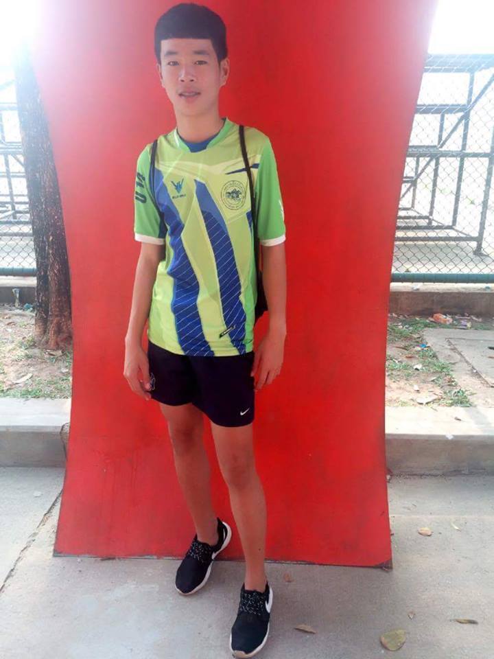 หนุ่มๆ นร.รร.กีฬา # 83