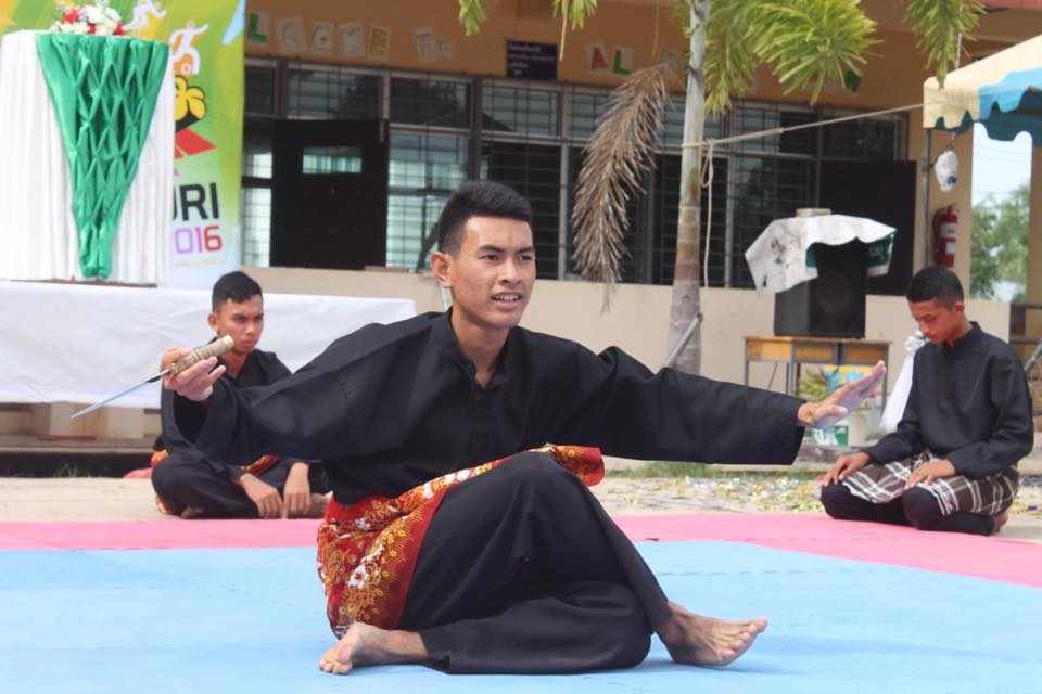 หนุ่มๆ นร.รร.กีฬา # 88