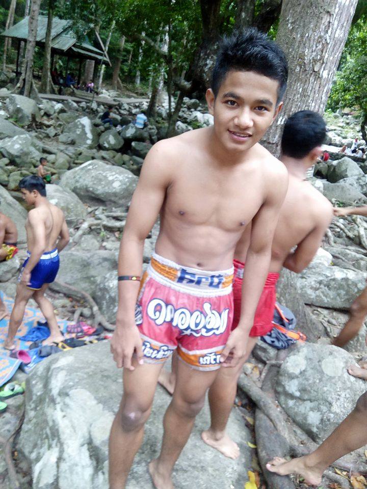 หนุ่มๆ นร.รร.กีฬา # 96