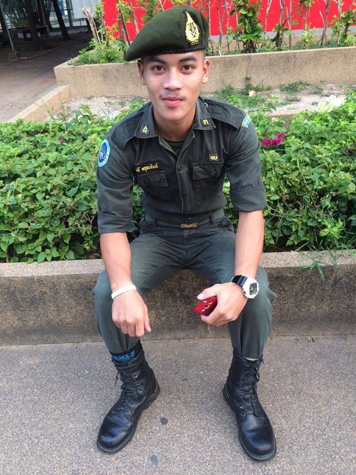 หนุ่มๆ นร.รร.กีฬา # 97