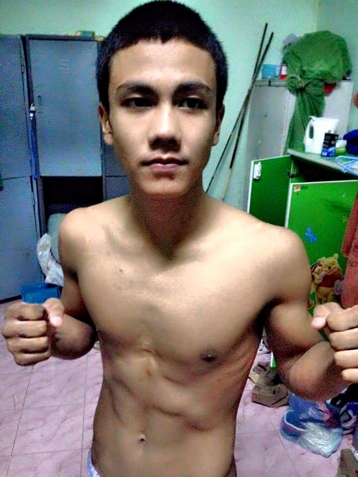 หนุ่มๆ นร.รร.กีฬา # 99