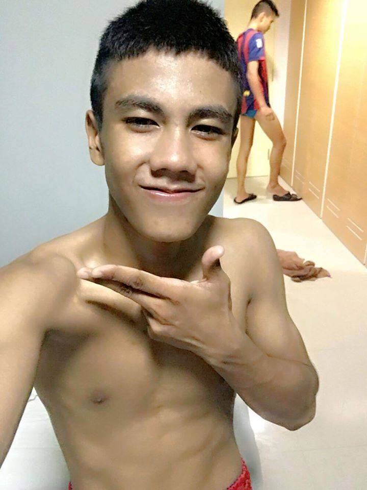 หนุ่มๆ นร.รร.กีฬา # 99