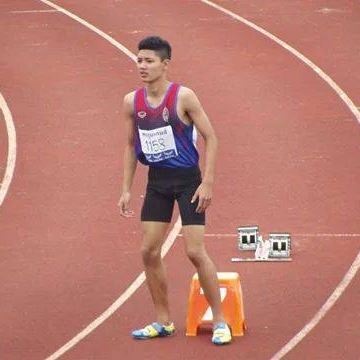 หนุ่มๆ นร.รร.กีฬา # 100