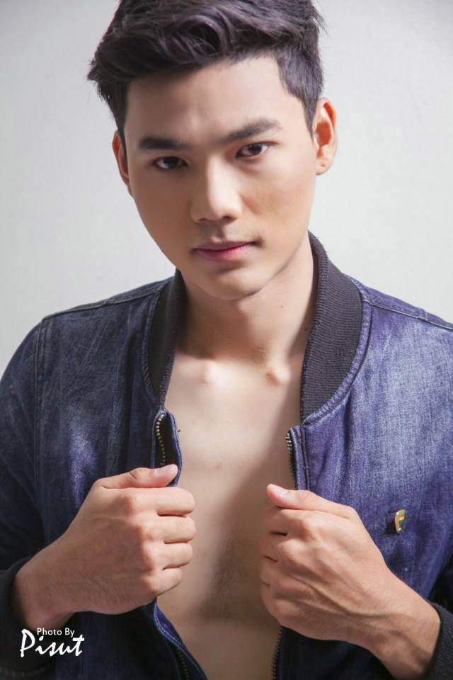 ฮาร์ท ปรีชา  สูง 184 ซม อายุ 20 ปี  การศึกษา วิทยาลัยเทคนิกพิจิตร  Page FB/ I-U Prince  ไอยูปริ๊นซ์  FB/  Precha Ladda