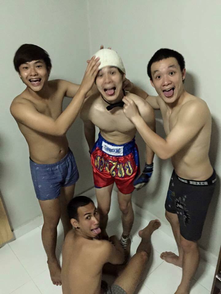 ตี๋ขาวจั๋ว