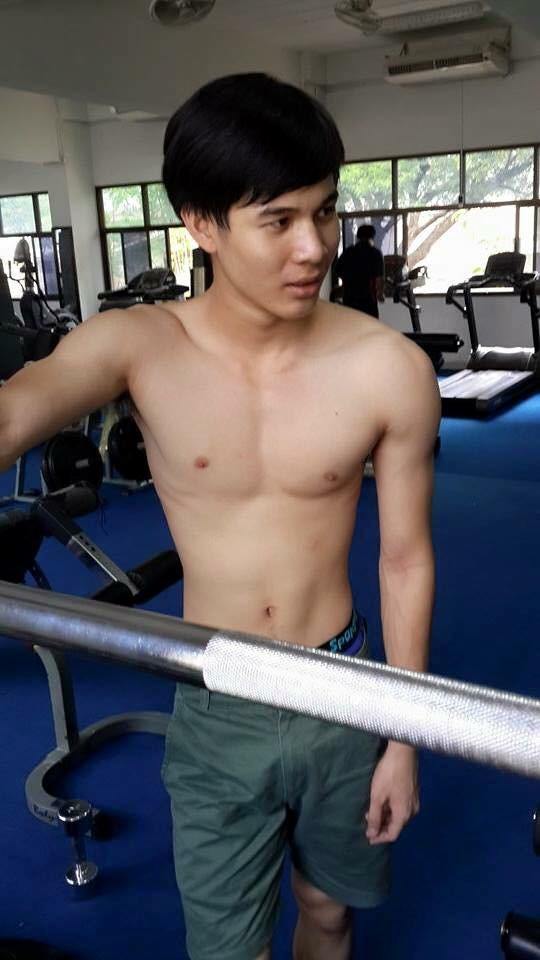 ตี๋ขาวจั๋ว
