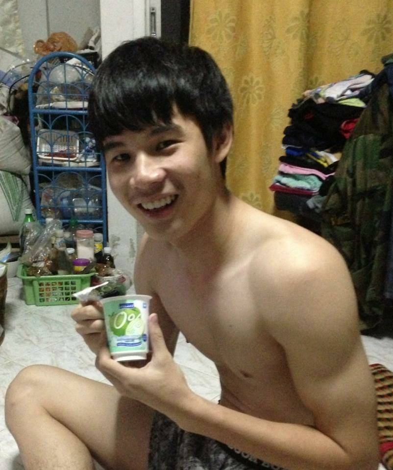 ตี๋ขาวจั๋ว