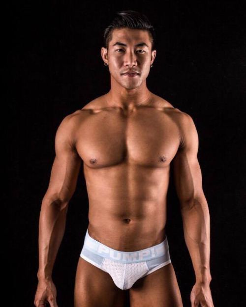 Hot guy in underwear 226