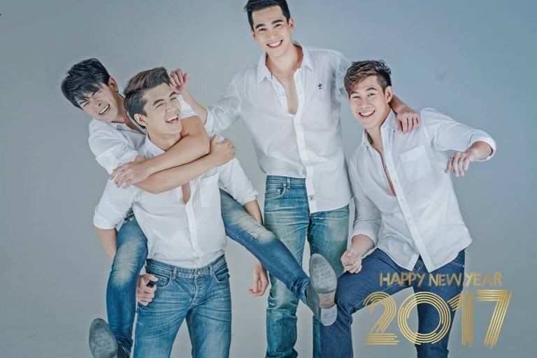คลิปสุดเจ๋ง ! 4 หนุ่มหล่อ แมน หุ่นเป๊ะ พาเที่ยว “ทริปญี่ปุ่น” เล่นเกม แพ้ถอดเสื้อผ้า ฟินดีเหมือนกันนะ ?