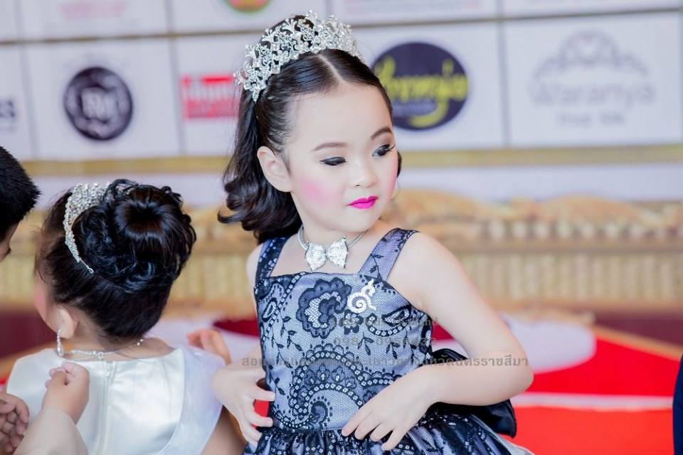 ลิตเติ้ลคิดส์ ไทยแลนด์ มอบรางวัล หลานย่าคนเก่ง ประจำปี 2556