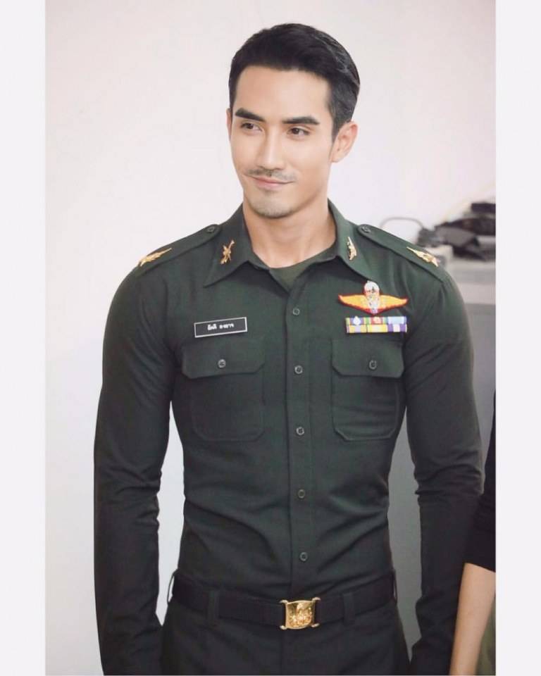 โอยยพี่เวียร์กะเพื่อนๆ