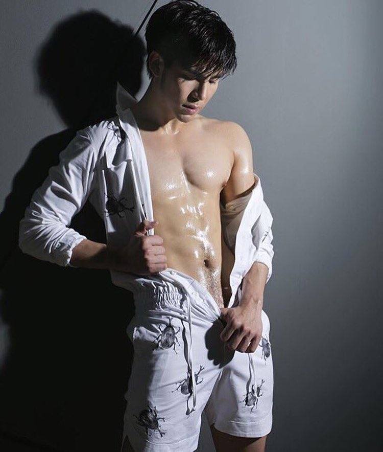 หนุ่มแน่นๆเสียวว๊าปปป