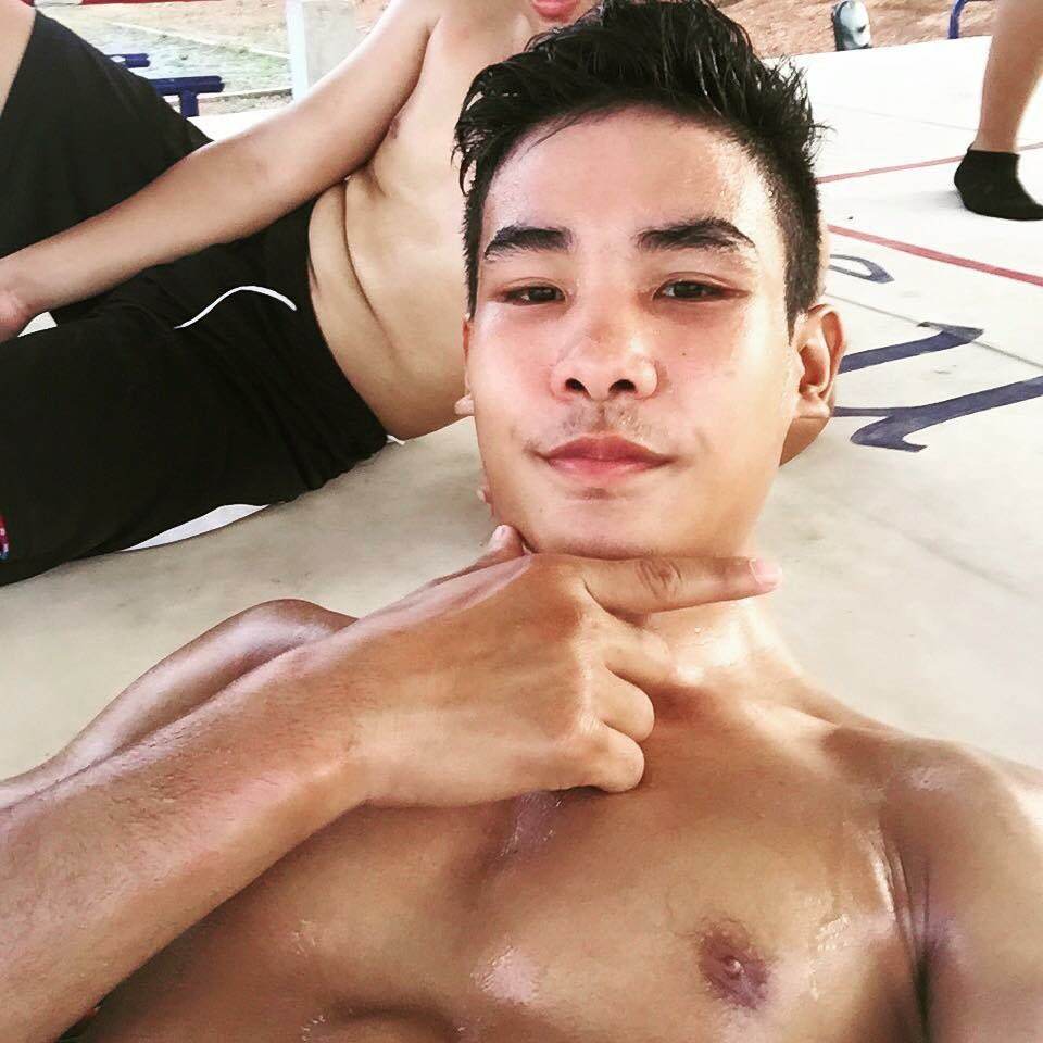 เลียก่อน-มวยโค้ก"