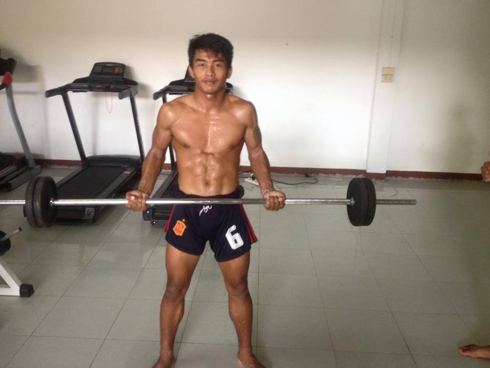 เลียก่อน-มวยโค้ก"