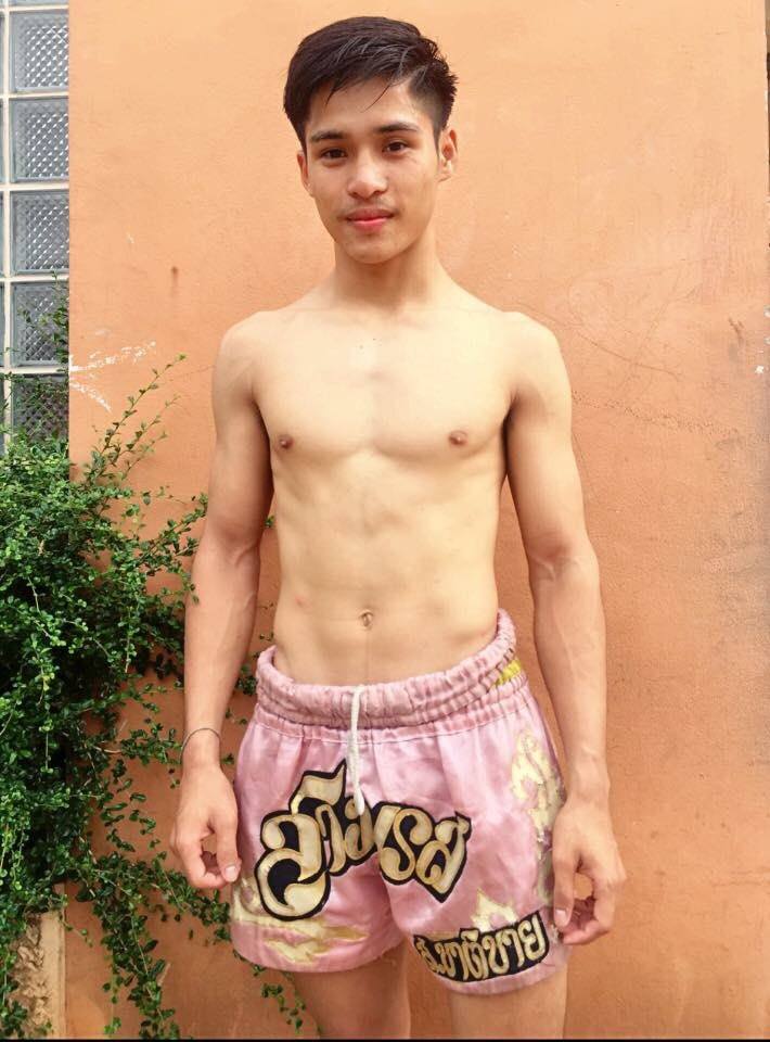 เลียก่อน-มวยโค้ก"