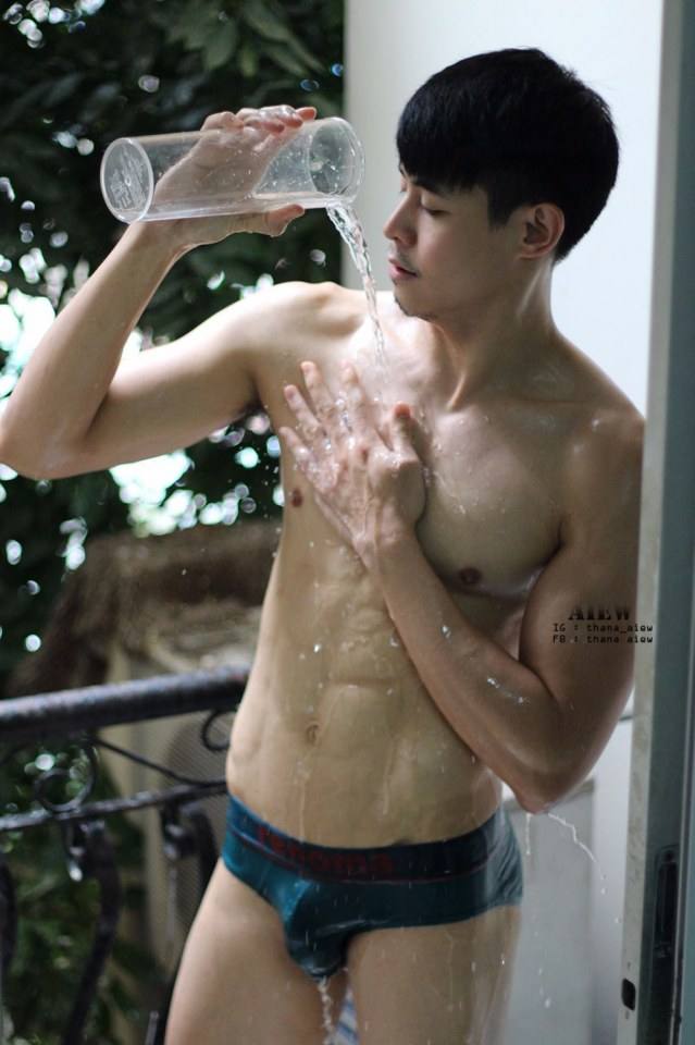 ตากล้องที่มาแรงที่สุดในตอนนี้ นายแบบแซบมากกกกกก