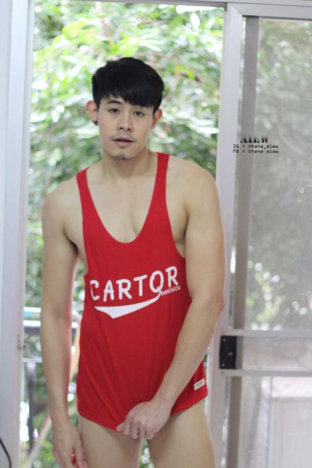 ตากล้องที่มาแรงที่สุดในตอนนี้ นายแบบแซบมากกกกกก