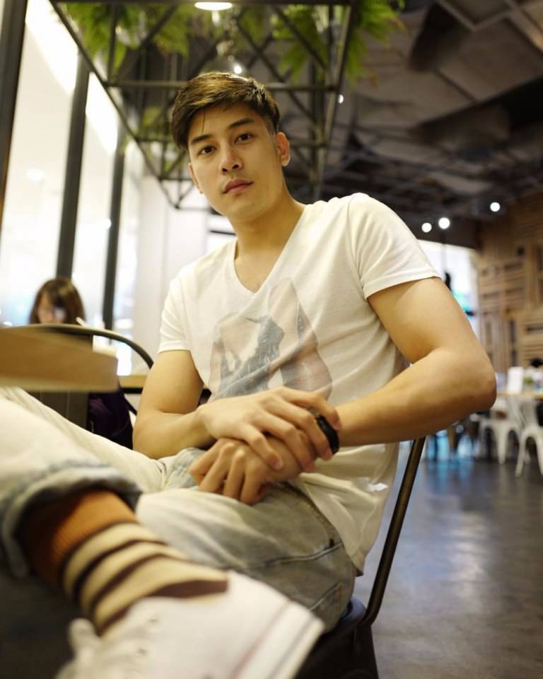 อ้ายเคน ทศพล