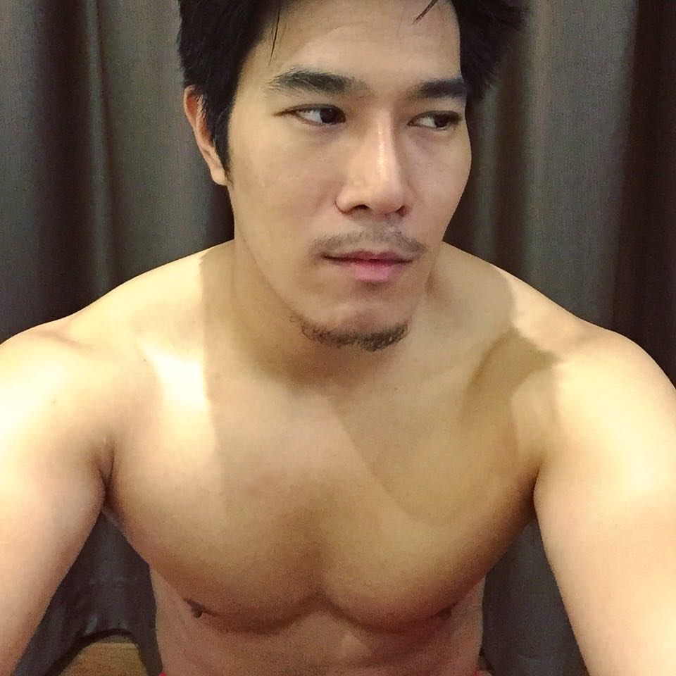 "อยากดูดนม"