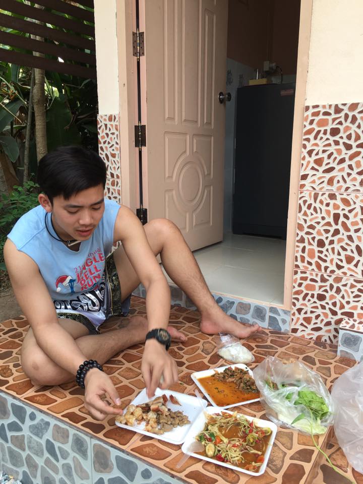 บักหำต่ง แซ่บอิหลี