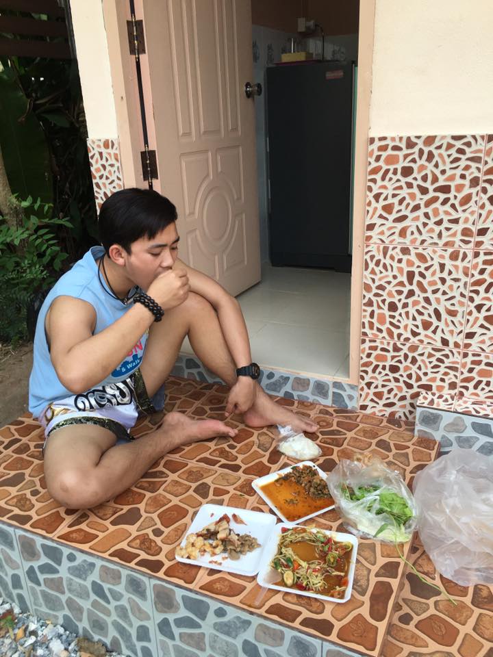 บักหำต่ง แซ่บอิหลี