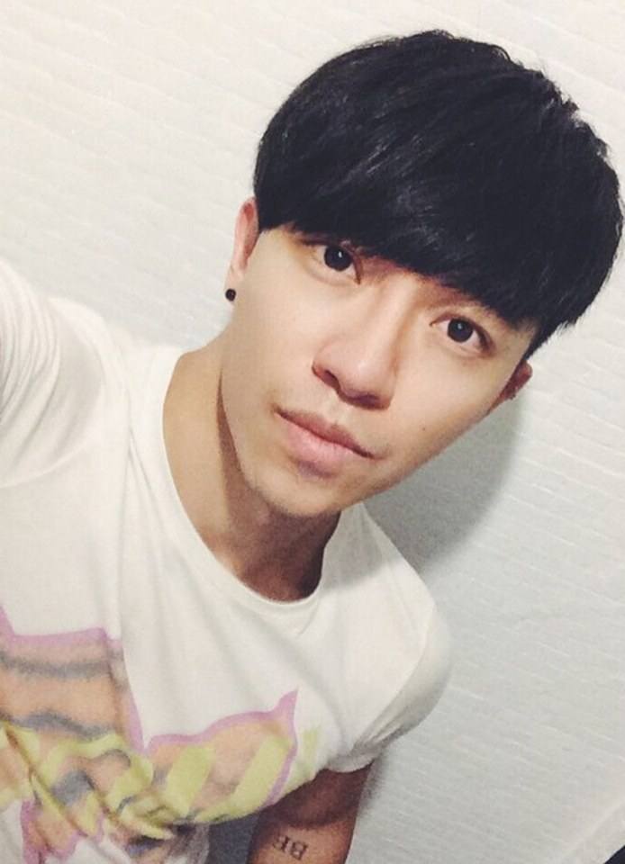 [OMGBoy010][18+] ร่องนมอันน่าสูดดม ปลายนมที่อดกลืนน้ำลายไม่ได้ ทำให้อดจินตนาการณ์ถึงเวลาที่ใช้บนเตียงกับหนุ่มคนนี้ไม่ได้