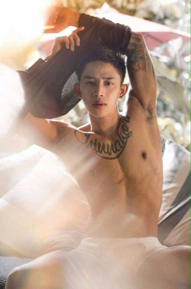 โชว์แล้วแซ่บมากกก