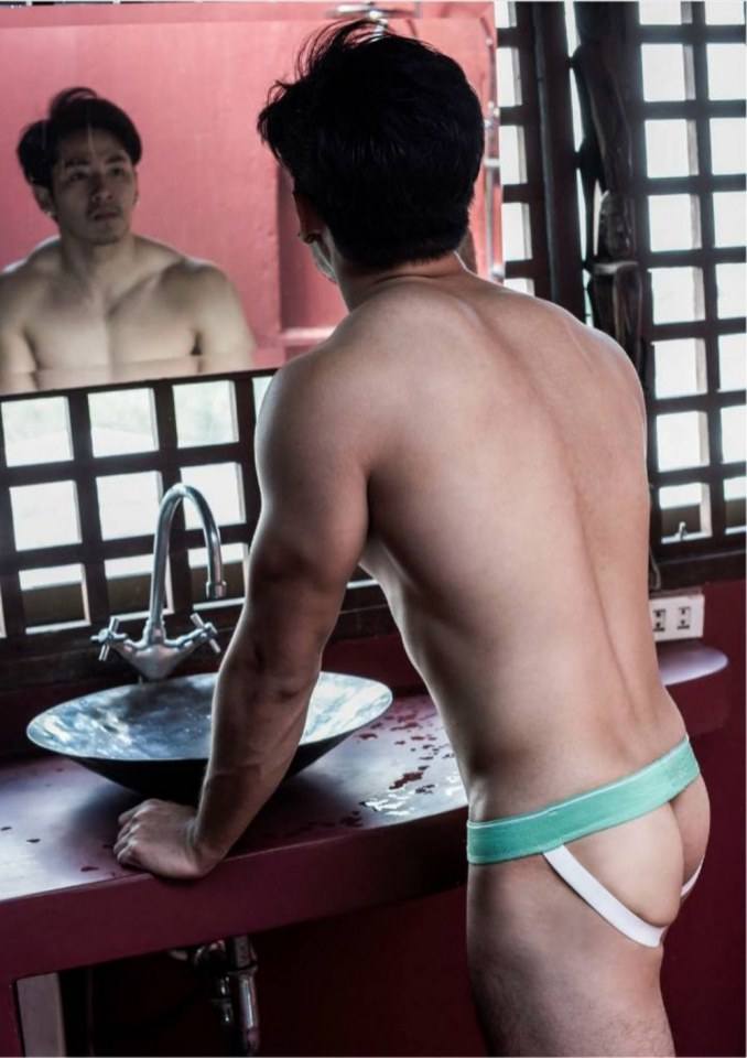 โชว์แล้วแซ่บมากกก