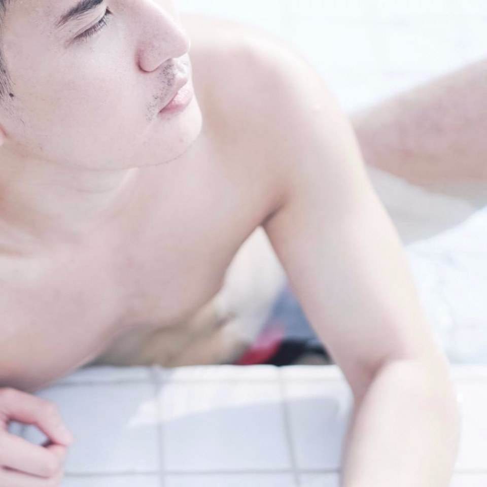 คลั่งชายชอบโชว์