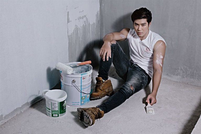 ช่างก่อสร้าง สุดแซ่บ&rdquo; หล่อ เซ็กซี่ สาวแห่คอมเม้นต์ &ldquo;เนื้อแน่น ยิ่งกว่าปูนที่ฉาบอีก&rdquo;