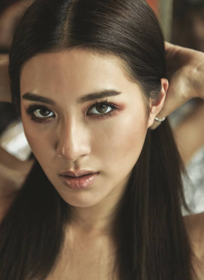 มิว นิษฐา @ BaNANA Magazine issue 37 January 2017
