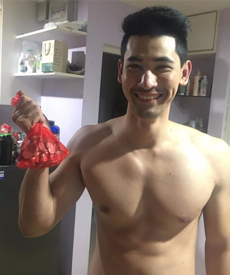 ภาพเปลือยหลุดเซ็ทใหญ่ ! &ldquo;โรม ภานุพงศ์&rdquo; หนุ่มหุ่นสูงยาว สุดเซ็กซี่ หลังถ่ายแบบในนิตยสารแนวผู้ชาย
