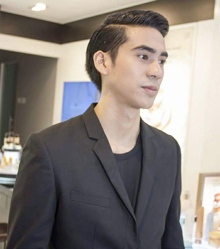 ส่องภาพ &ldquo;พอร์ช สรรเสริญ&rdquo; หนุ่มนักกีฬาฟันดาบสุดหล่อล่ำ ดาวดวงใหม่ที่ช่างภาพ &ldquo;แอร์รี่&rdquo; เตรียมปั้น!