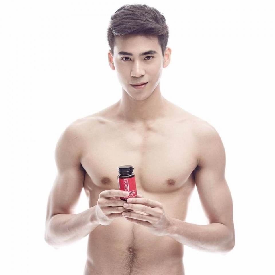 ส่องภาพ &ldquo;พอร์ช สรรเสริญ&rdquo; หนุ่มนักกีฬาฟันดาบสุดหล่อล่ำ ดาวดวงใหม่ที่ช่างภาพ &ldquo;แอร์รี่&rdquo; เตรียมปั้น!