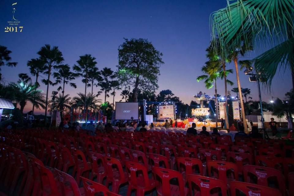 มิสแกรนด์พิจิตร 2017 อลังการงานสร้าง ไฮโซเมืองชาละวัน เต็มงาน