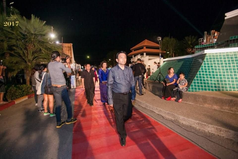 มิสแกรนด์พิจิตร 2017 อลังการงานสร้าง ไฮโซเมืองชาละวัน เต็มงาน