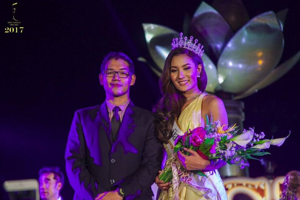 มิสแกรนด์พิจิตร 2017 อลังการงานสร้าง ไฮโซเมืองชาละวัน เต็มงาน