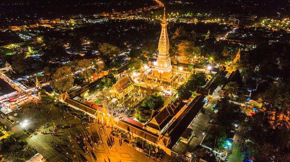 ภาพงานนมัสการพระธาตุพนมตอนกลางคืน