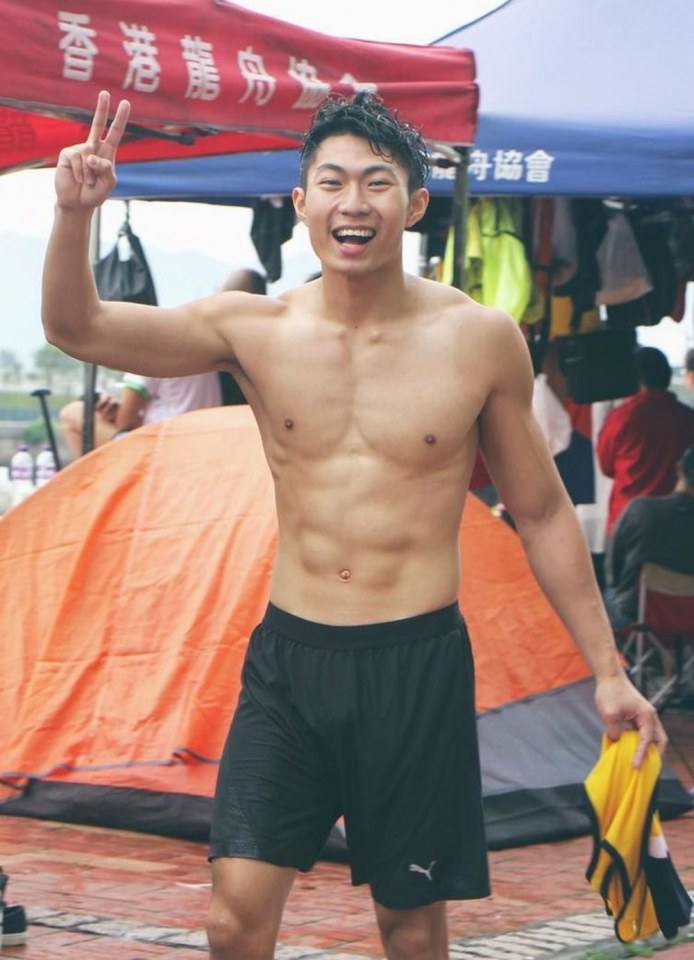 [OMGBoy012][18+] อีกหนึ่งหนุ่มตี๋นักกีฬา ที่พักความแมน หล่อ ล่ำ ความอร่อย ไว้เสริ์ฟให้อีกหลายๆ คน