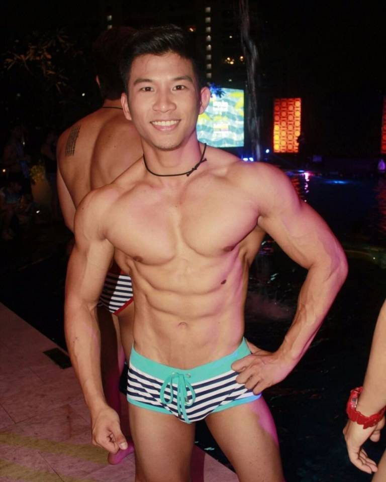 น้องป๊อป นายแบบในงาน Impulse Bangkok & Attitude present Sailor Pool Party