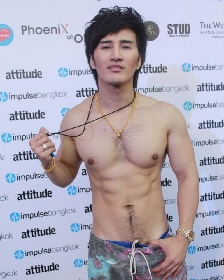 น้องป๊อป นายแบบในงาน Impulse Bangkok & Attitude present Sailor Pool Party