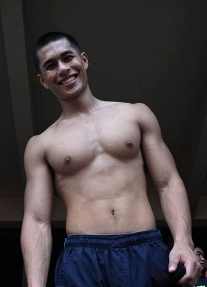 [OMGBoy013][18+] อีกหนุ่มเข้มที่ทั้งก้าน กล้าม รอนท้อง ทำเอาหิวกระหายกันเป้นแถว อย่างนี้สิ ความอิ่มอร่อยอันนิรันดร์